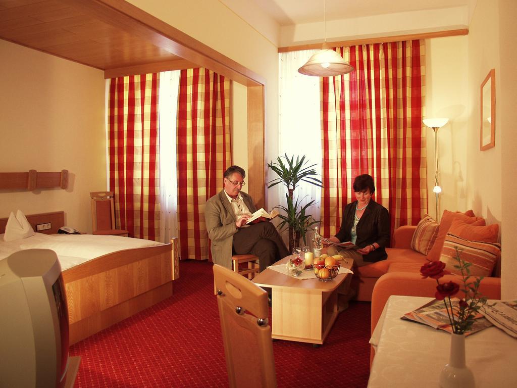 Hotel Zur Post Lam Exterior photo